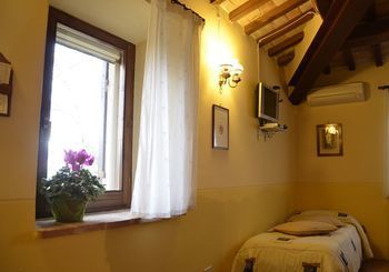 Agriturismo Le Due Torri Torre Quadrano Spello Ngoại thất bức ảnh