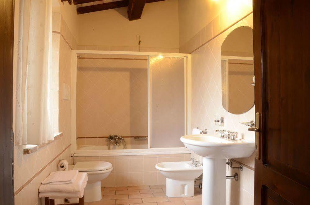 Agriturismo Le Due Torri Torre Quadrano Spello Ngoại thất bức ảnh