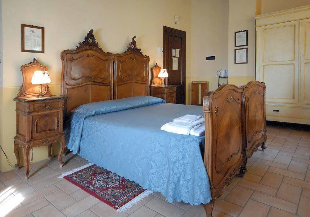 Agriturismo Le Due Torri Torre Quadrano Spello Ngoại thất bức ảnh